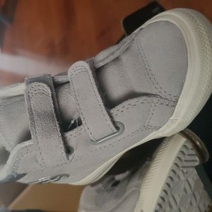 Converse High Top  Sneakers Toddler Size 8 Ash Grey/Silver